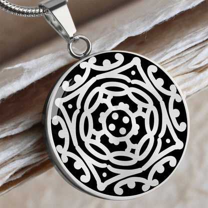 Wordala Word Mandala Necklace "LOVE"